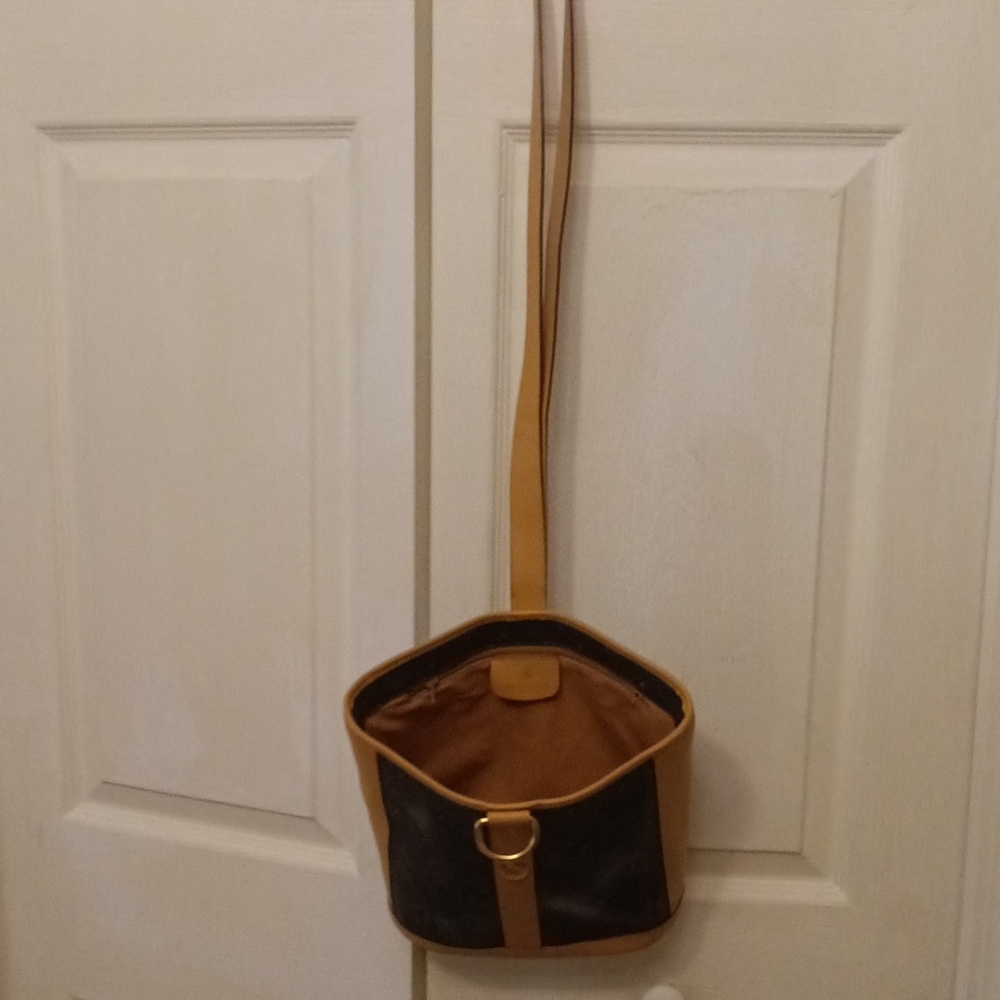 vintage MARK CROSS sling strap BUCKET BAG